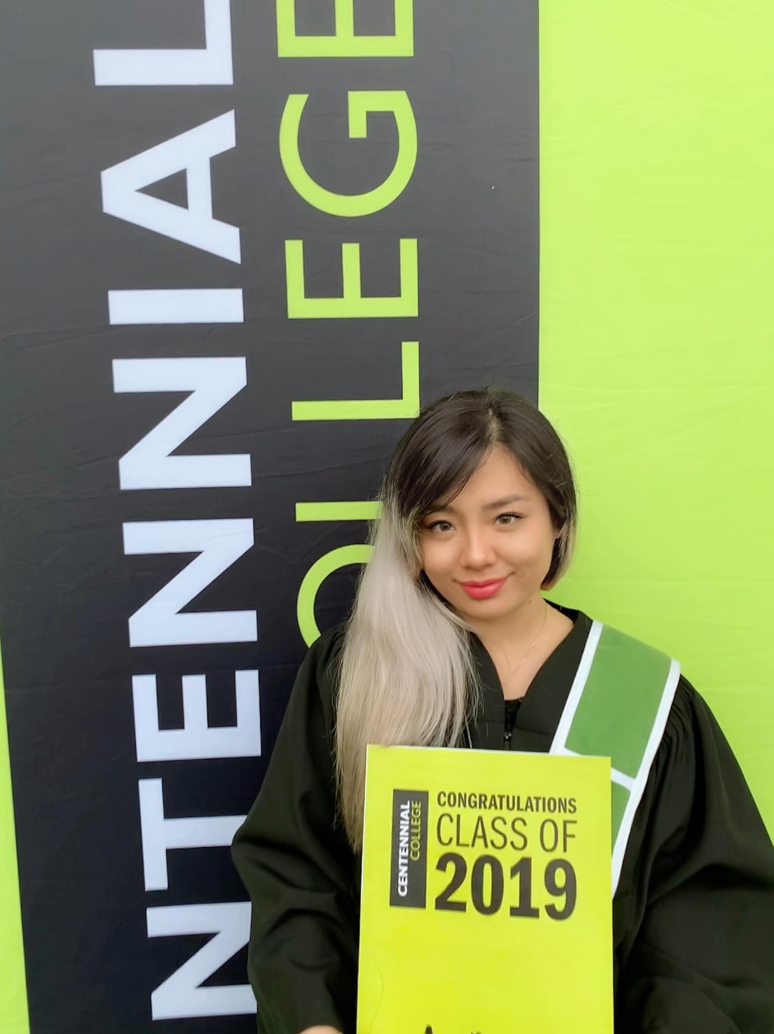 NGUYỄN THÙY TRANG - DU HỌC SINH TẠI CANADA