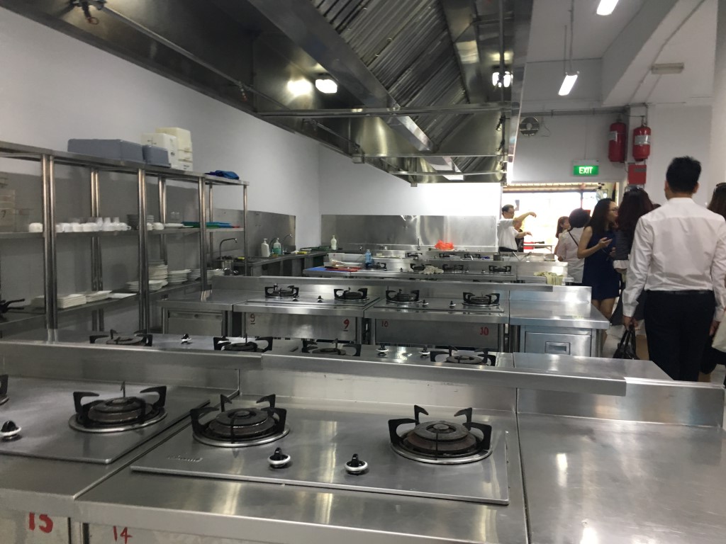 phong nau an cho sinh vien